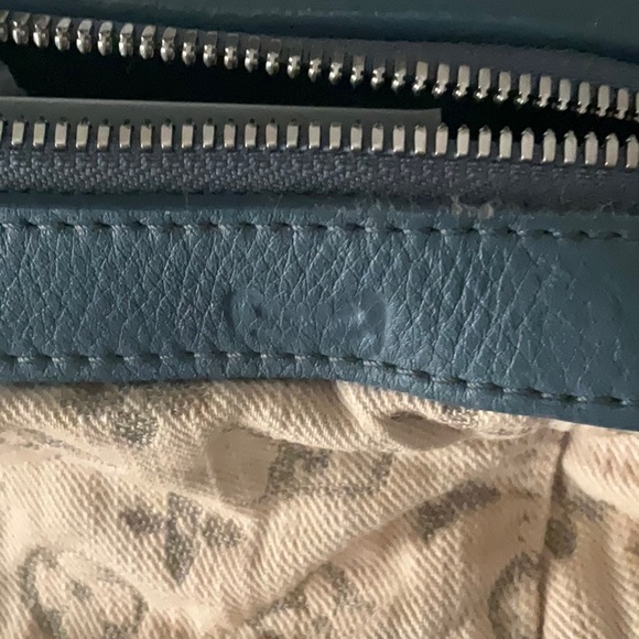 Louis Vuitton Cream and Blue Crossbody Bag with Signature Monogram - Picture 16 of 16